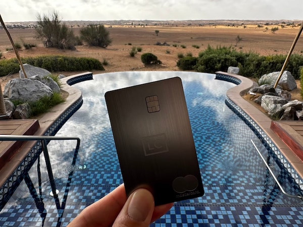 ラグジュアリーカード チタン